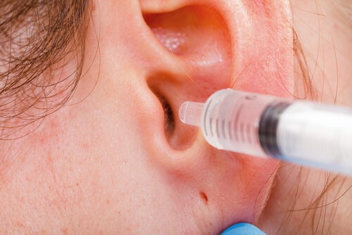 how to clean ears at home naturally