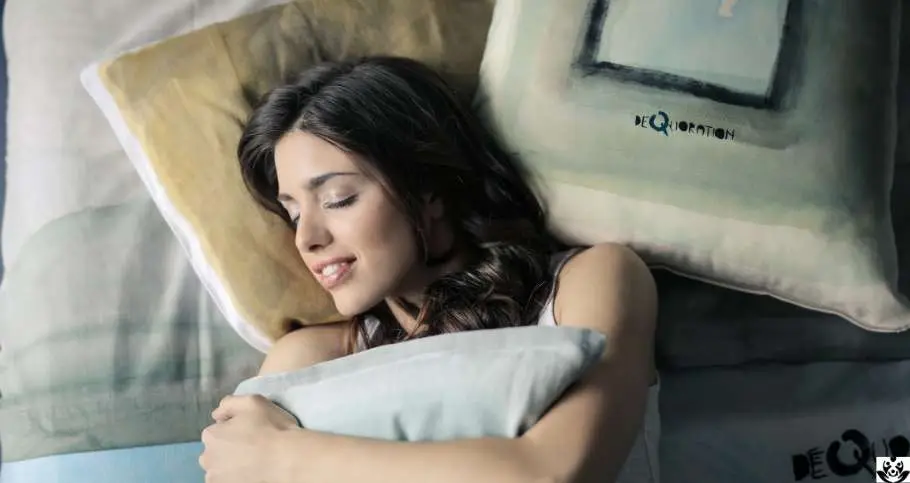 is it true that if you dream about someone they went to sleep thinking about you