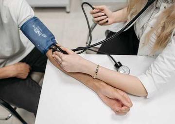 Cuanto Gana un Asistente Medico en Estados Unidos【 2023 】