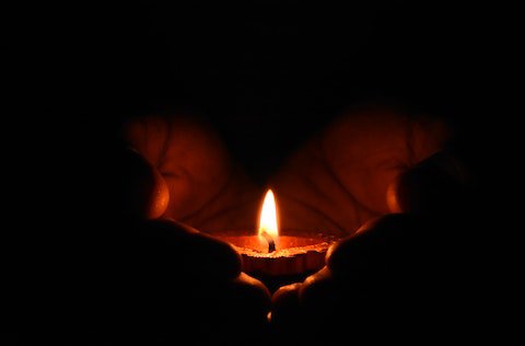candle flame meanings spiritual