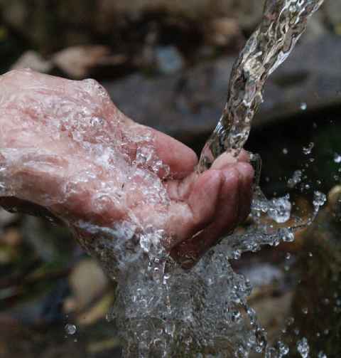 biblical spiritual meaning of water